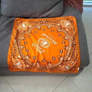 Titos handkerchief/scarf